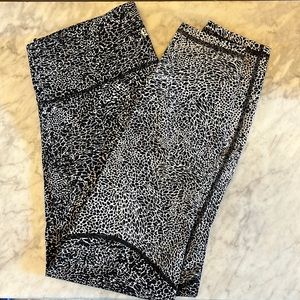 Lulu Wunder under 25 inch